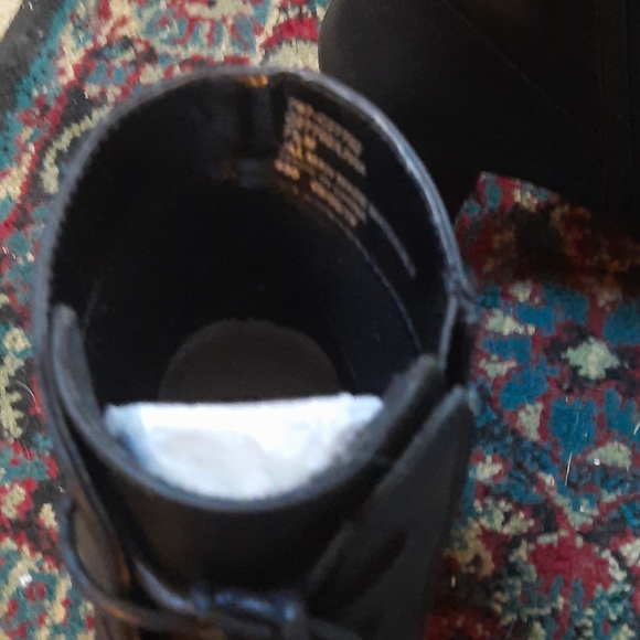 Booties - Picture 4 of 5